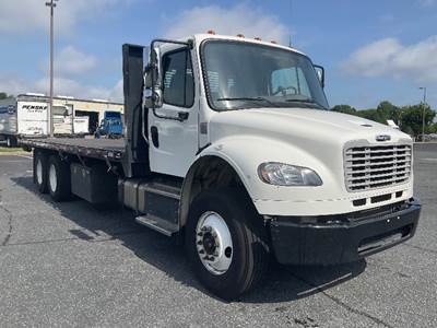 Freightliner M2 Tandem Axle Flatbed Truck - 270HP, 10 Speed Manual