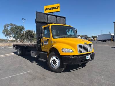 Freightliner M2 26 ft Flatbed Truck - 220HP, 6 Speed Automatic