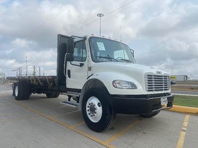 Freightliner M2 Flatbed Truck - 220HP, 6 Speed Automatic