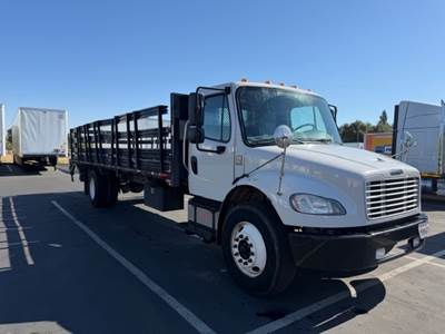 Freightliner M2 Flatbed Truck - 220HP, 6 Speed Automatic