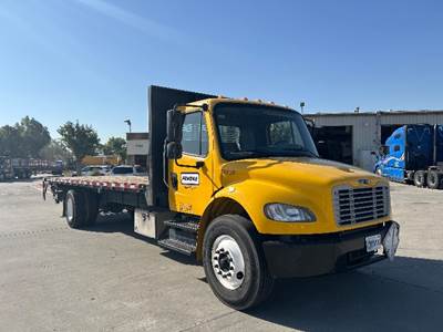 Freightliner M2 26 ft Flatbed Truck - 220HP, 7 Speed Automatic
