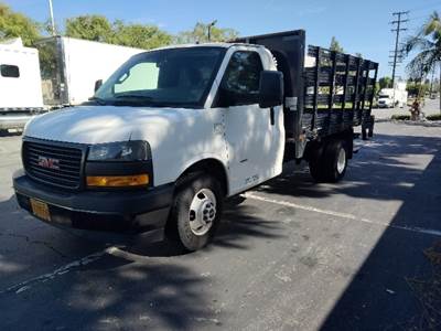 GMC G33503 Flatbed Truck - 341HP, 6 Speed Automatic