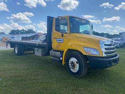 Hino 268 26 ft Flatbed Truck - 230HP, 6 Speed Automatic