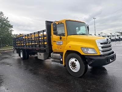 Hino 268 26 ft Flatbed Truck - 230HP, 6 Speed Automatic
