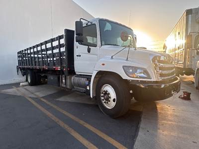 Hino 268 26 ft Flatbed Truck - 230HP, 6 Speed Automatic