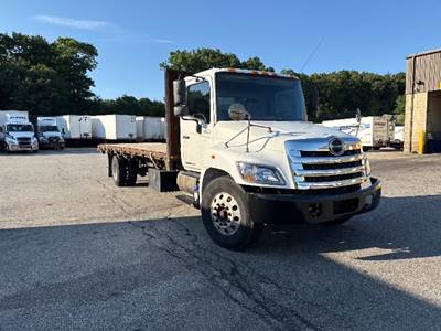 Hino 268 Flatbed Truck - 220HP, 6 Speed Automatic