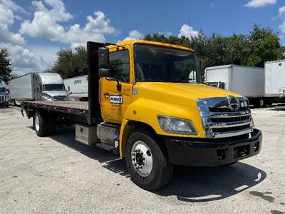 Hino 338 26 ft Flatbed Truck - 260HP, 6 Speed Automatic