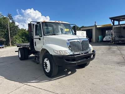International 4300 16 ft Flatbed Truck - 220HP, 6 Speed Automatic
