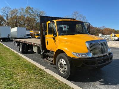 International 4300 Flatbed Truck - 220HP, 6 Speed Automatic