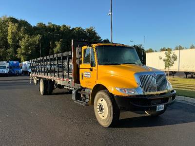 International 4300 Flatbed Truck - 220HP, 6 Speed Automatic