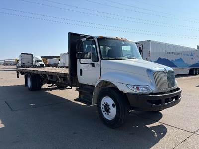 International 4300 Flatbed Truck - 240HP, 6 Speed Automatic