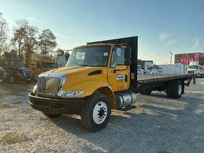 International 4300 Flatbed Truck - 220HP, 6 Speed Automatic