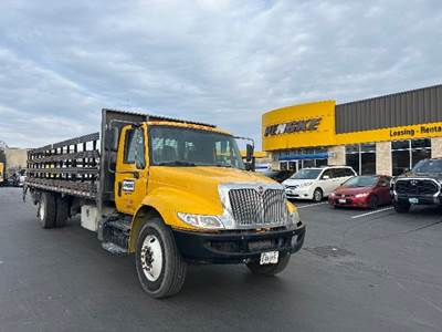 International 4300 Flatbed Truck - 220HP, 6 Speed Automatic