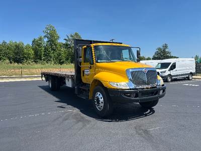 International 4300 Flatbed Truck - 220HP, 6 Speed Automatic