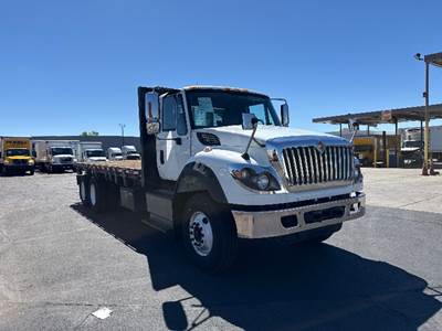 International 7600 Tandem Axle Flatbed Truck - 430HP, 10 Speed Manual