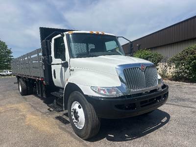 International MV607 26 ft Flatbed Truck - 250HP, 6 Speed Automatic