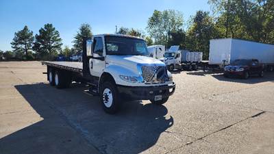 International MV607 Tandem Axle Flatbed Truck - 350HP, 6 Speed Automatic