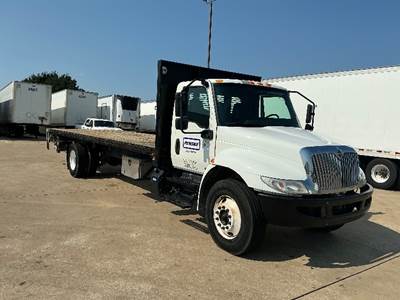 International MV607 Flatbed Truck - 220HP, 7 Speed Automatic