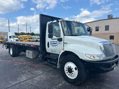 International MV607 26 ft Flatbed Truck - 220HP, 7 Speed Automatic