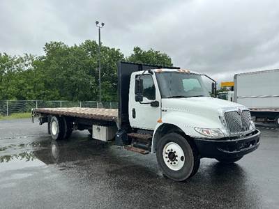 International MV607 Flatbed Truck - 220HP, 7 Speed Automatic