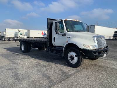 International MV607 Flatbed Truck - 220HP, 7 Speed Automatic
