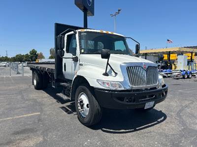 International MV607 Flatbed Truck - 220HP, 6 Speed Automatic