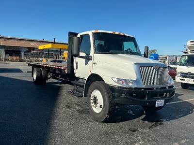 International MV607 Flatbed Truck - 220HP, 6 Speed Automatic