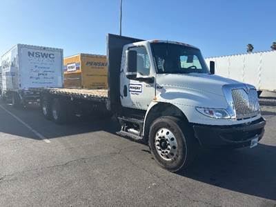 International MV607 Tandem Axle Flatbed Truck - 270HP, 6 Speed Automatic
