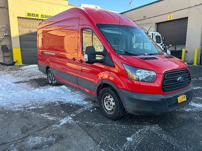 Ford Transit 350 Refrigerated Truck - 185HP, 6 Speed Automatic