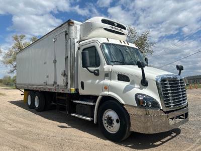 Freightliner Cascadia 113 Refrigerated Truck - 410HP, 12 Speed Automatic, Thermo King T1080S30