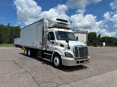 Freightliner Cascadia 113 Refrigerated Truck - 410HP, 12 Speed Automatic, Thermo King T1080S30