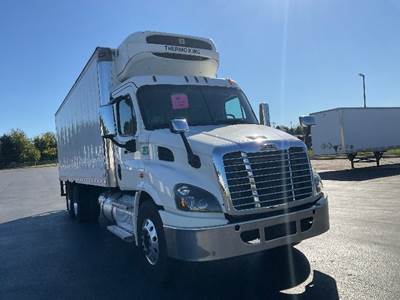 Freightliner Cascadia 113 Refrigerated Truck - 410HP, 12 Speed Automatic, Thermo King T1280R
