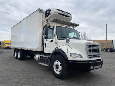 Freightliner M2 112 28 ft Refrigerated Truck - 410HP, 10 Speed Manual, Thermo King T680R-30