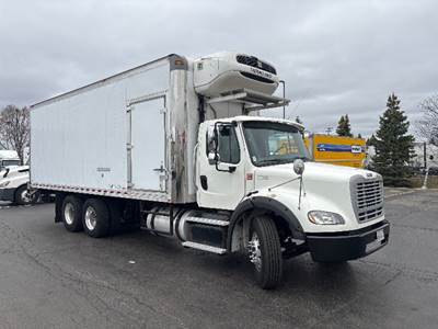 Freightliner M2 112 26 ft Refrigerated Truck - 435HP, 10 Speed Automatic, Thermo King T1080S50