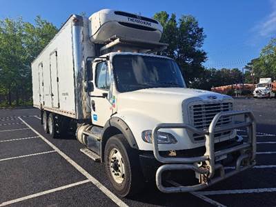 Freightliner M2 112 28 ft Refrigerated Truck - 410HP, 6 Speed Automatic, Thermo King T880R-30