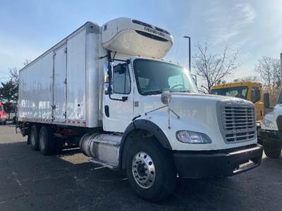 Freightliner M2 112 26 ft Refrigerated Truck - 350HP, 10 Speed Automatic, Thermo King T680R-30