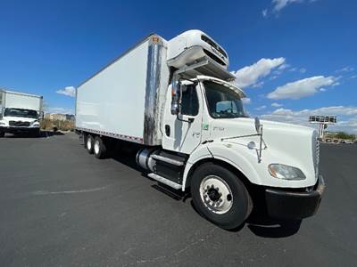 Freightliner M2 112 Refrigerated Truck - 450HP, 10 Speed Manual, Thermo King T1080S50