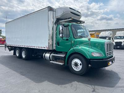Freightliner M2 112 Refrigerated Truck - 350HP, 10 Speed Automatic, Thermo King T880R-30