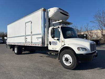 Freightliner M2 26 ft Refrigerated Truck - 220HP, 7 Speed Automatic