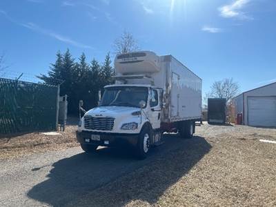 Freightliner M2 24 ft Refrigerated Truck - 240HP, 6 Speed Automatic
