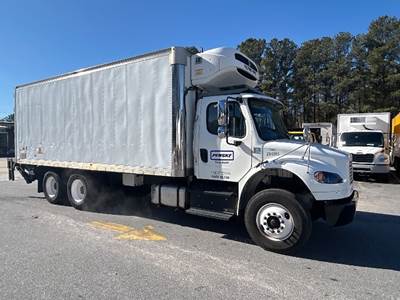 Freightliner M2 22 ft Refrigerated Truck - 300HP, 6 Speed Automatic, Thermo King, Liftgate
