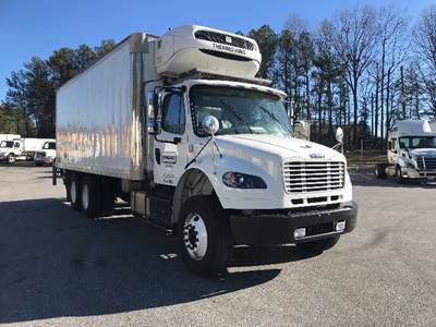 Freightliner M2 22 ft Refrigerated Truck - 300HP, 6 Speed Automatic, Thermo King, Liftgate