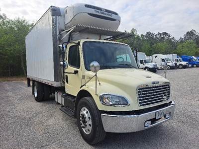Freightliner M2 18 ft Refrigerated Truck - 240HP, 6 Speed Automatic, Thermo King T880R-30