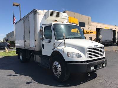 Freightliner M2 16 ft Refrigerated Truck - 220HP, 6 Speed Automatic, Thermo King V520-10