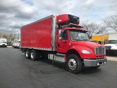 Freightliner M2 22 ft Refrigerated Truck - 260HP, 6 Speed Automatic, Carrier SUPRA860