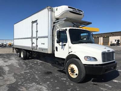 Freightliner M2 26 ft Refrigerated Truck - 220HP, 6 Speed Automatic