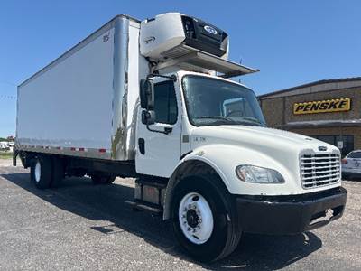 Freightliner M2 Refrigerated Truck - 240HP, 7 Speed Automatic, Carrier SUPRA860