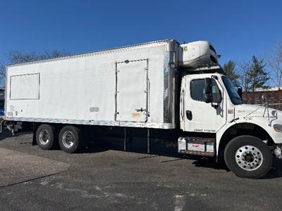 Freightliner M2 26 ft Refrigerated Truck - 260HP, 6 Speed Automatic, Thermo King SPT10805