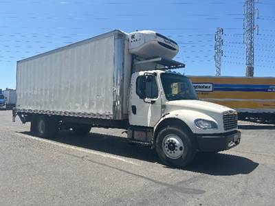 Freightliner M2 26 ft Refrigerated Truck - 220HP, 7 Speed Automatic, Thermo King T680S-30