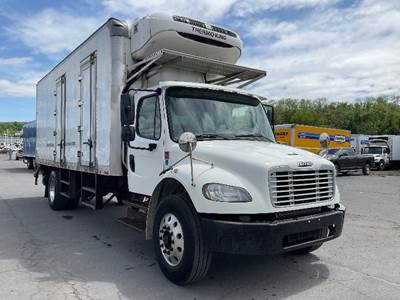 Freightliner M2 22 ft Refrigerated Truck - 250HP, 7 Speed Automatic